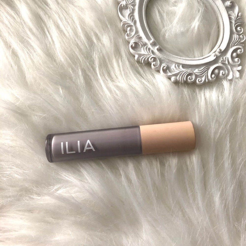 ILIA Cream Powder Eyeshadow Tint